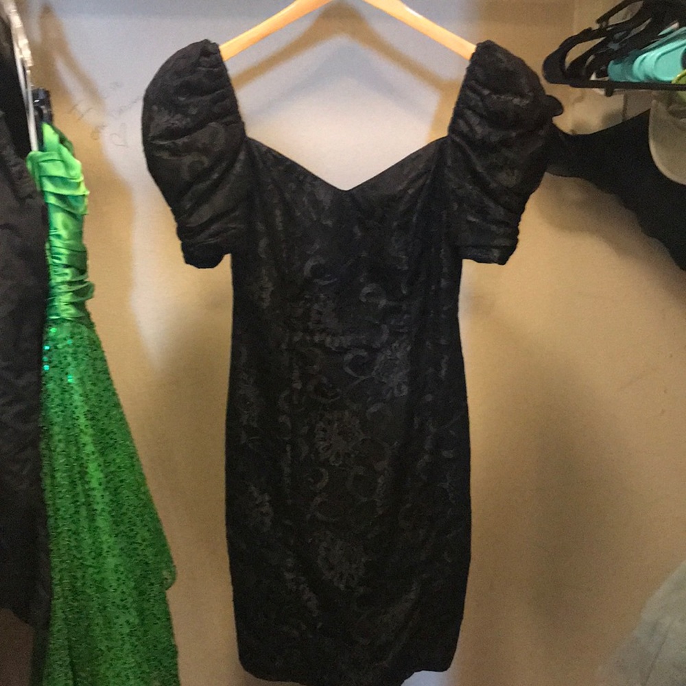 Vintage 80’s black lace mini dress